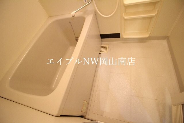  岡山市電東山本線<岡山電気軌道>/東山・おかでんミュージアム駅 徒歩80分 2階 築26年