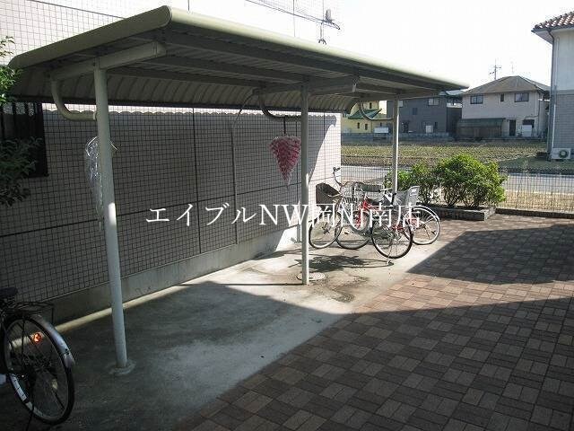  岡山市電東山本線<岡山電気軌道>/東山・おかでんミュージアム駅 徒歩80分 2階 築26年