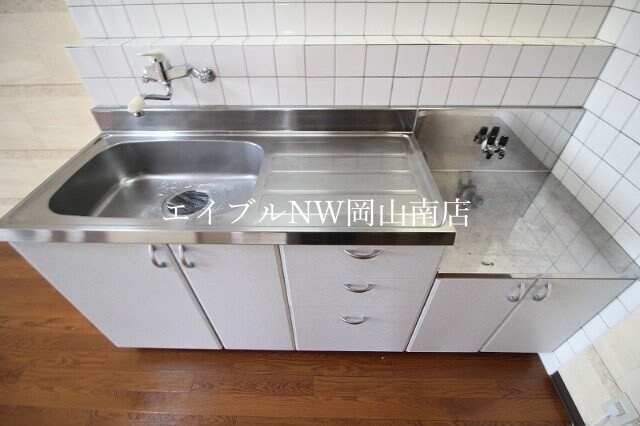  岡山市電東山本線<岡山電気軌道>/東山・おかでんミュージアム駅 徒歩80分 2階 築26年