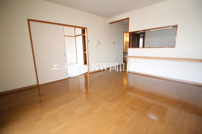  宇野線<宇野みなと線>/備前西市駅 徒歩14分 3階 築27年