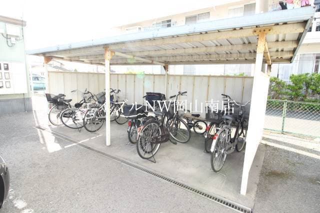  岡山市電清輝橋線<岡山電気軌道>/清輝橋駅 徒歩39分 1階 築33年