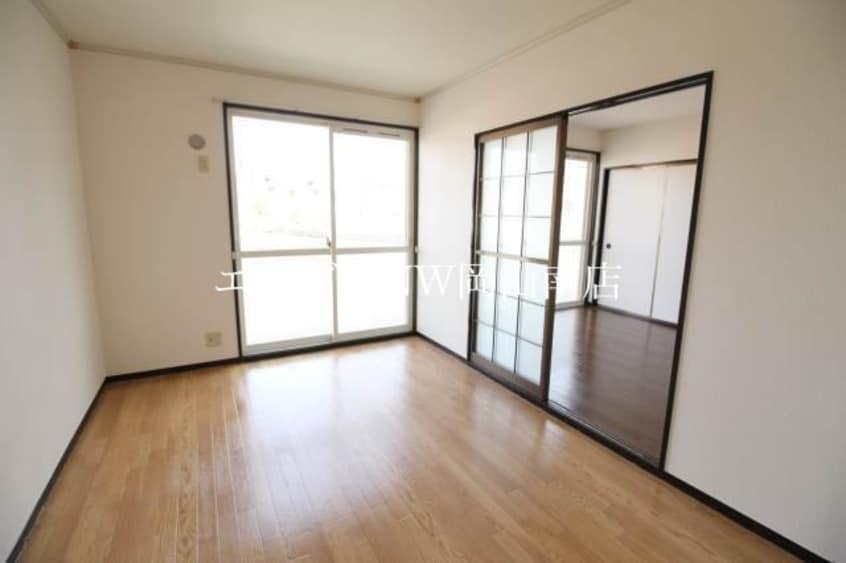  岡山市電清輝橋線<岡山電気軌道>/清輝橋駅 徒歩39分 1階 築33年