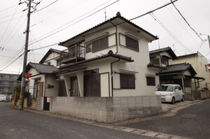 辰巳貸家