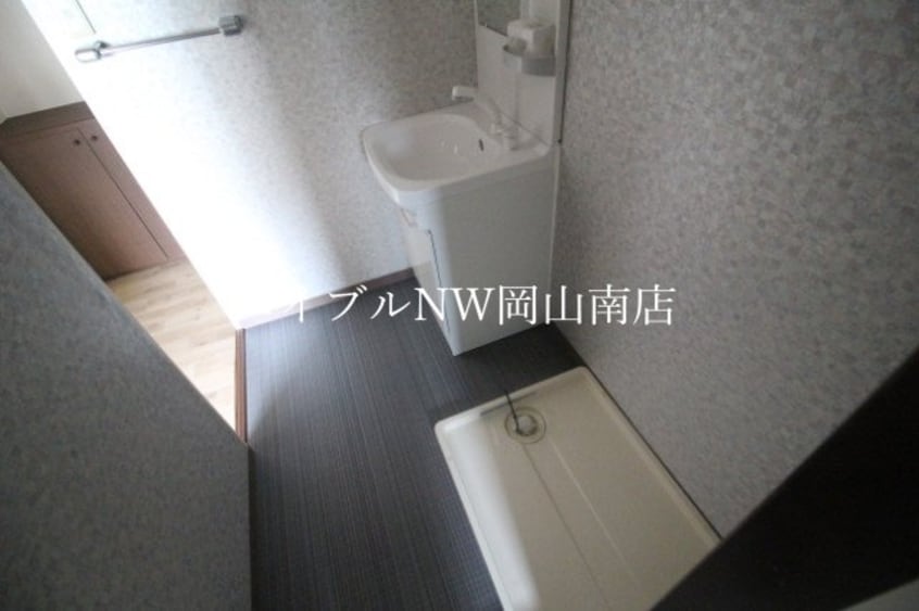  山陽本線（中国）/岡山駅 バス40分岡南産婦人科前下車:停歩11分 2階 築28年