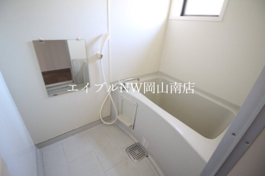  宇野線<宇野みなと線>/備前西市駅 徒歩13分 1階 築26年