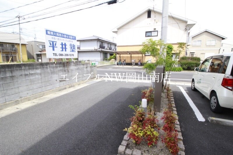  岡山市電東山本線<岡山電気軌道>/東山・おかでんミュージアム駅 徒歩35分 1階 築6年