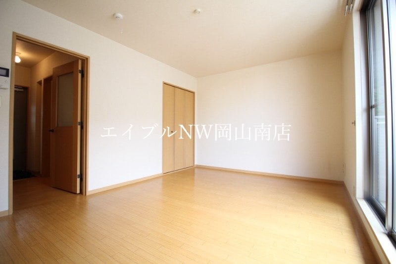  岡山市電清輝橋線<岡山電気軌道>/清輝橋駅 徒歩27分 2階 築21年