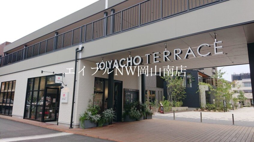 問屋町テラス(ショッピングセンター/アウトレットモール)まで597m 山陽本線（中国）/北長瀬駅 徒歩28分 6階 築26年