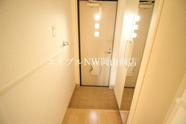  岡山市電清輝橋線<岡山電気軌道>/清輝橋駅 徒歩36分 2階 築7年