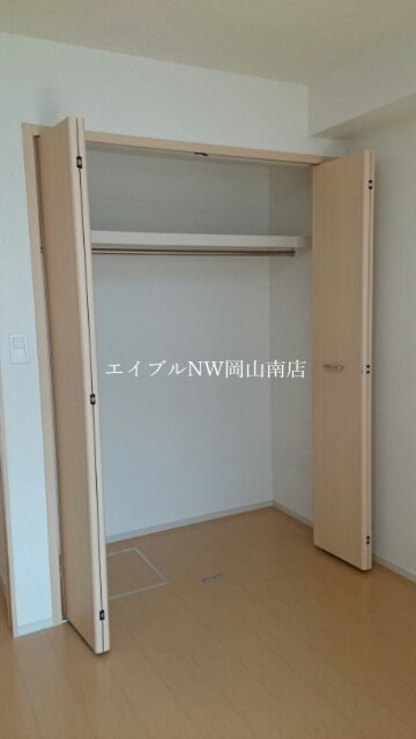  岡山市電清輝橋線<岡山電気軌道>/清輝橋駅 徒歩53分 1階 築12年