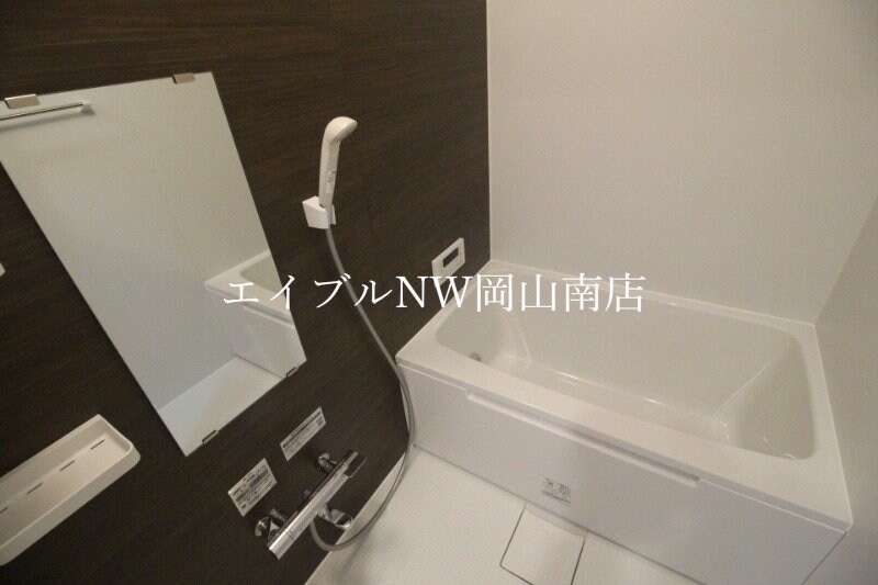  山陽本線（中国）/岡山駅 バス40分岡電バス・新福・岡山交通本社前下車:停歩5分 4階 1年未満