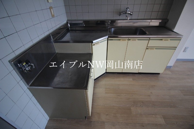  宇野線<宇野みなと線>/備前西市駅 徒歩73分 3階 築32年