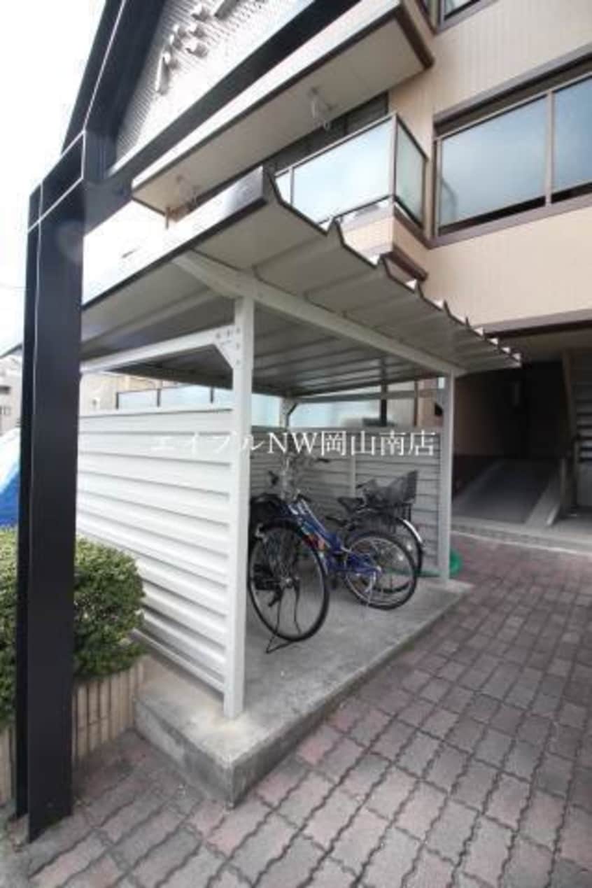  宇野線<宇野みなと線>/備前西市駅 徒歩73分 3階 築32年