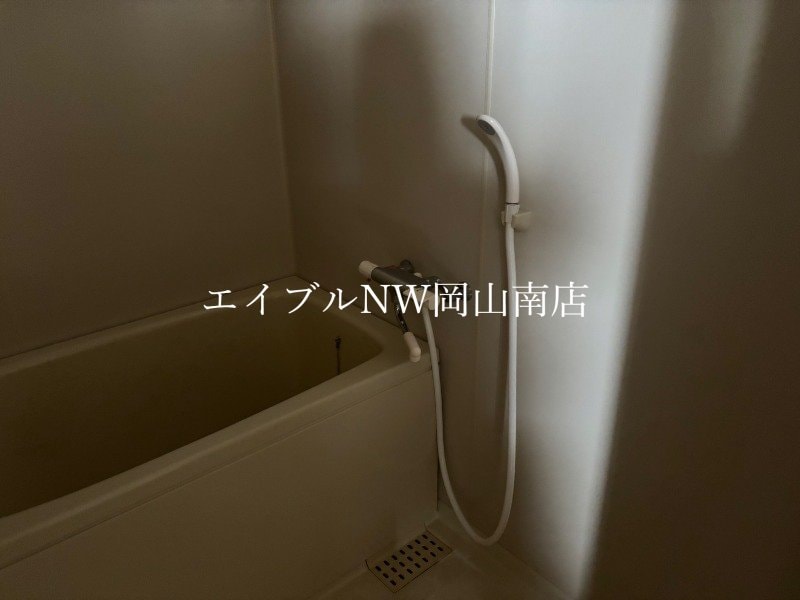  岡山市電清輝橋線<岡山電気軌道>/東中央町駅 徒歩16分 3階 築30年