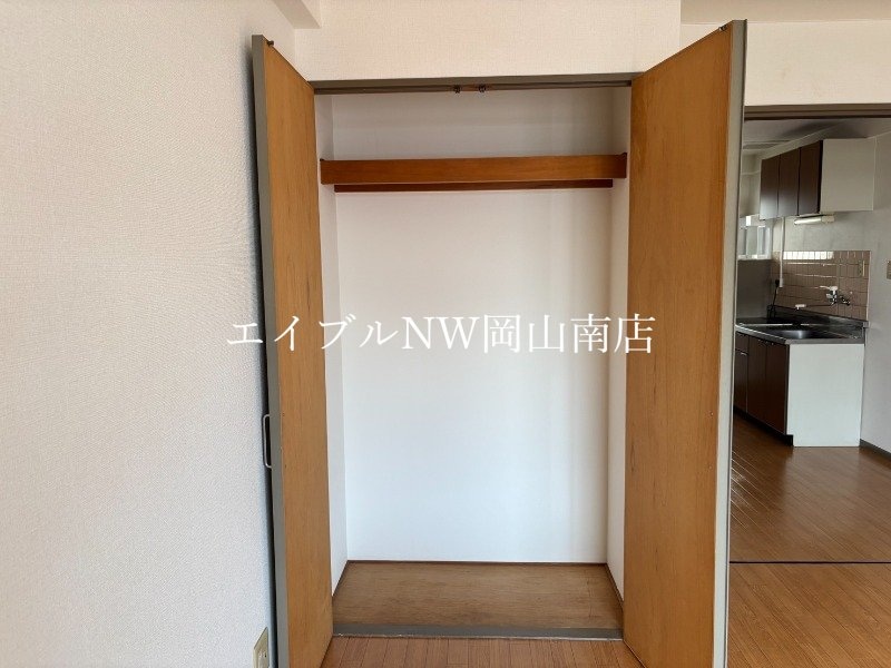  岡山市電清輝橋線<岡山電気軌道>/東中央町駅 徒歩16分 3階 築30年