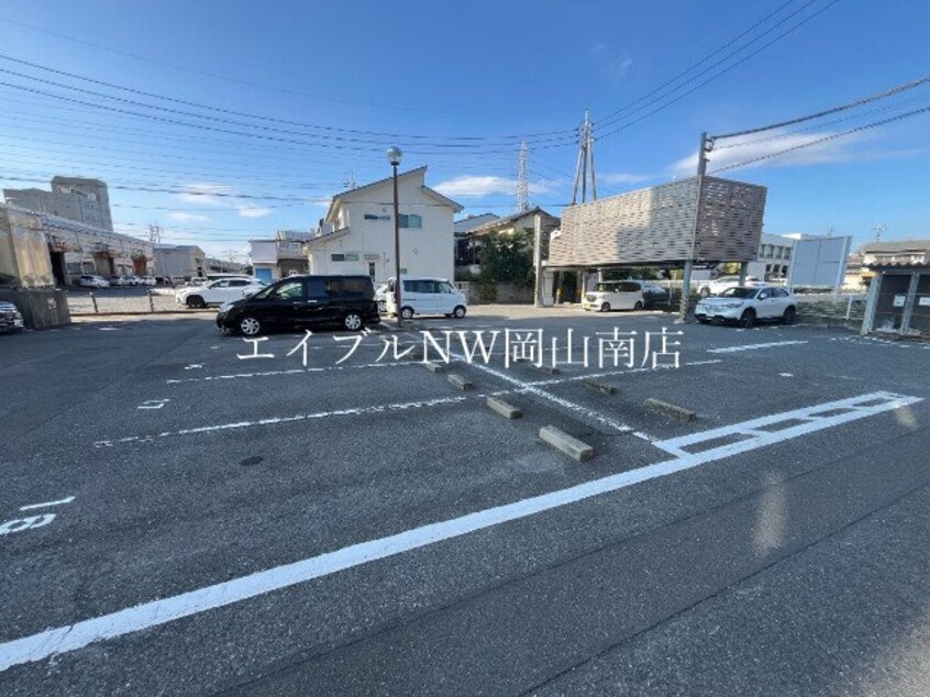  山陽本線（中国）/岡山駅 バス30分機工センター口下車:停歩1分 1階 築29年