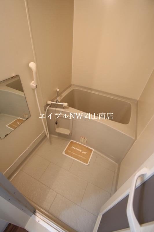  宇野線<宇野みなと線>/備前西市駅 徒歩37分 2階 築27年