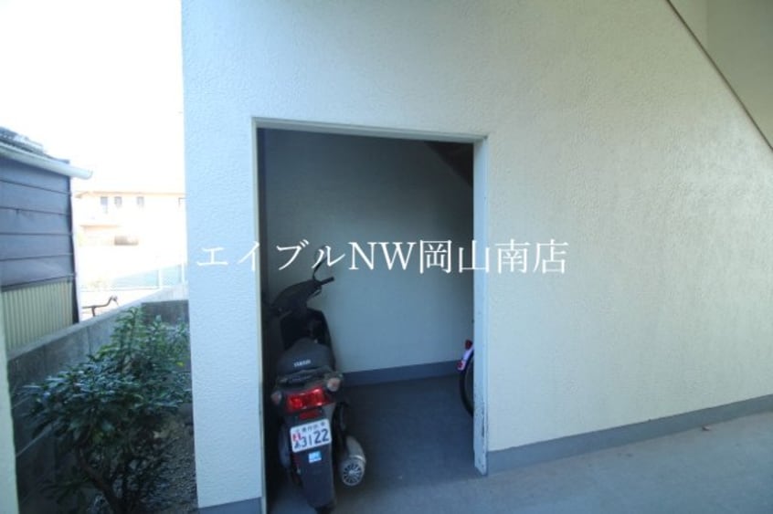  宇野線<宇野みなと線>/備前西市駅 徒歩72分 2階 築35年