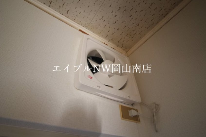  宇野線<宇野みなと線>/備前西市駅 徒歩72分 2階 築35年