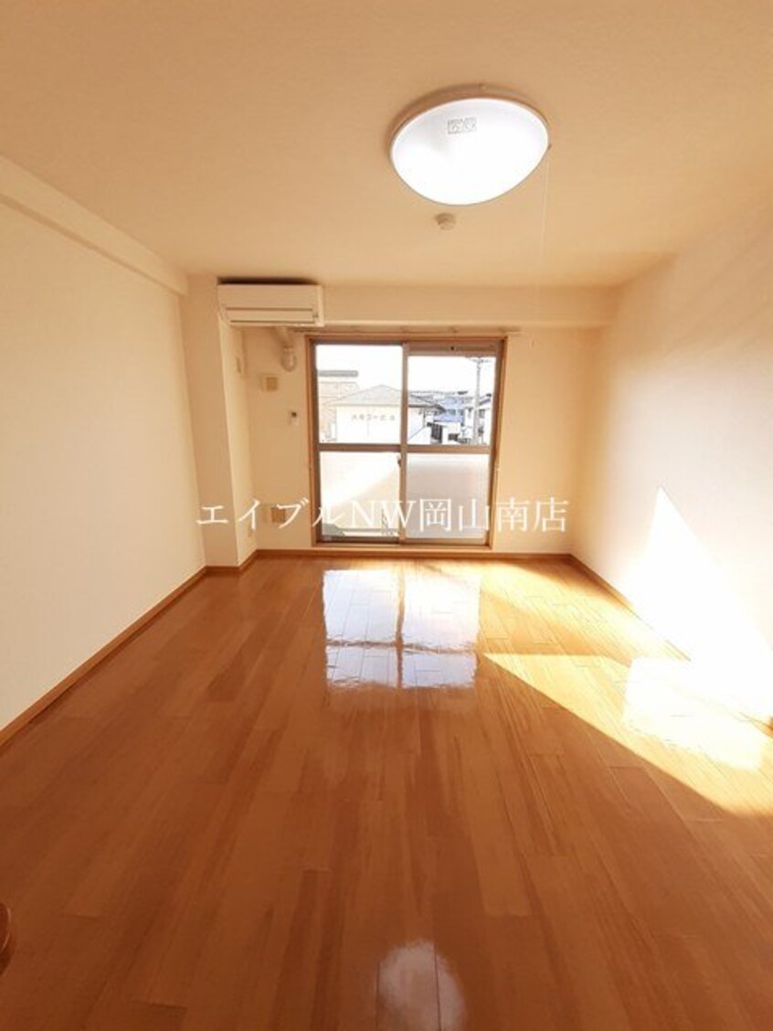  岡山市電清輝橋線<岡山電気軌道>/清輝橋駅 徒歩28分 2階 築20年
