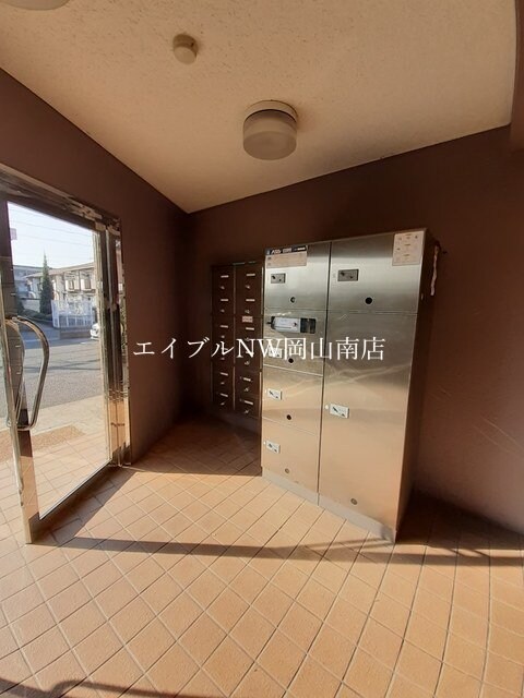  岡山市電清輝橋線<岡山電気軌道>/清輝橋駅 徒歩28分 2階 築20年