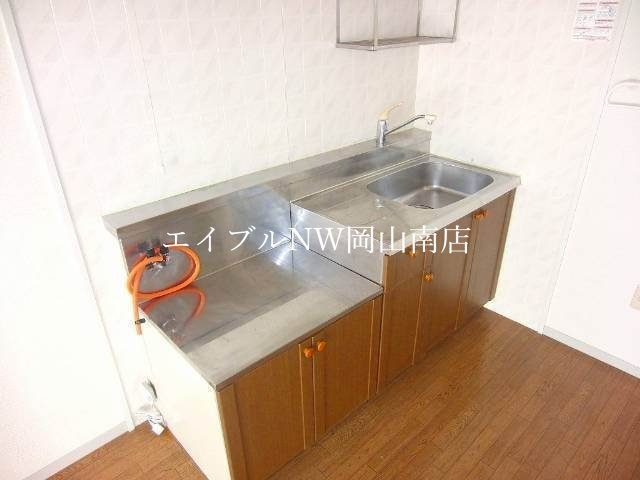 キッチン 山陽本線（中国）/岡山駅 バス30分バス・大東下車:停歩5分 2階 築35年