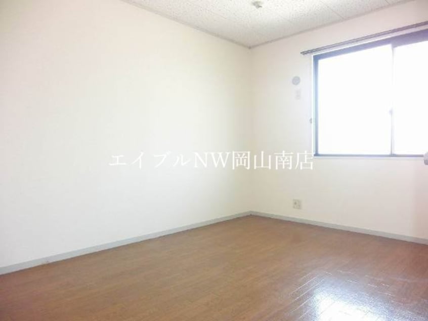 洋室 山陽本線（中国）/岡山駅 バス30分バス・大東下車:停歩5分 2階 築35年