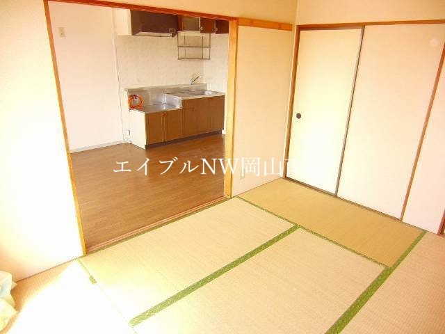 和室 山陽本線（中国）/岡山駅 バス30分バス・大東下車:停歩5分 2階 築35年