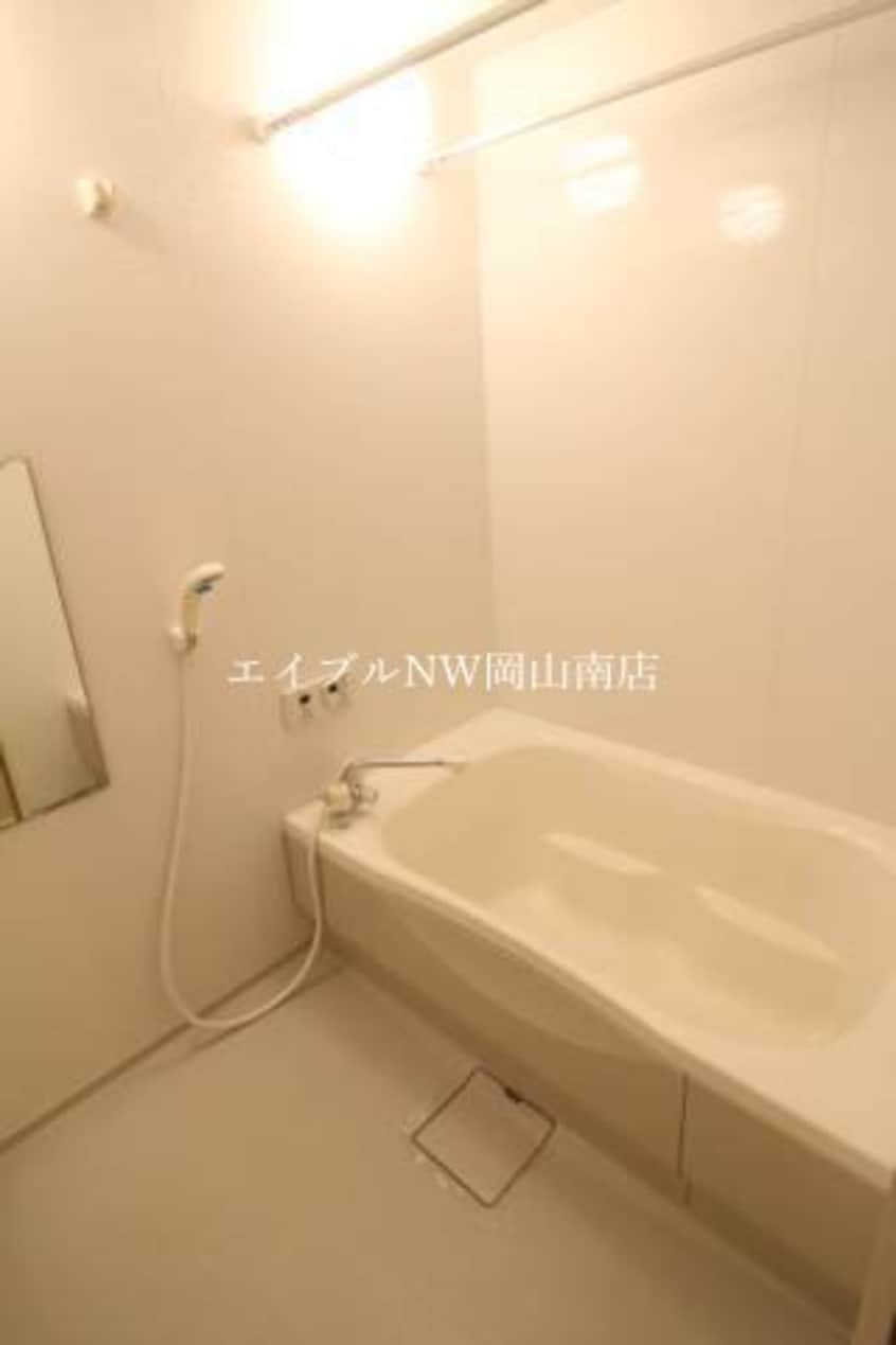 同物件別部屋の写真です 岡山市電清輝橋線<岡山電気軌道>/清輝橋駅 徒歩62分 2階 築17年