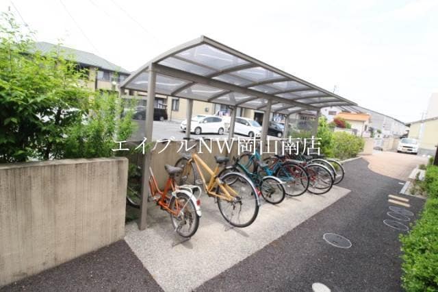  岡山市電清輝橋線<岡山電気軌道>/清輝橋駅 徒歩62分 2階 築17年