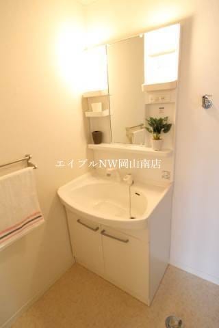 同物件別部屋の写真です 岡山市電清輝橋線<岡山電気軌道>/清輝橋駅 徒歩62分 2階 築17年