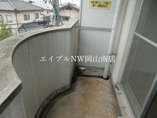  岡山市電清輝橋線<岡山電気軌道>/清輝橋駅 徒歩48分 2階 築34年