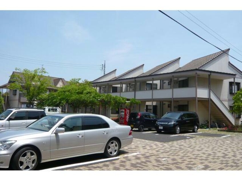 敷地内駐車場 東北新幹線（東北地方）/郡山駅 バス15分八山田下車:停歩11分 1階 築30年