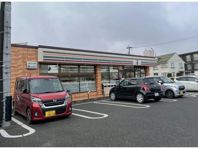 セブンイレブン郡山並木4丁目店(コンビニ)まで553m 磐越西線<森と水とロマンの鉄道>/郡山富田駅 徒歩28分 2階 築10年