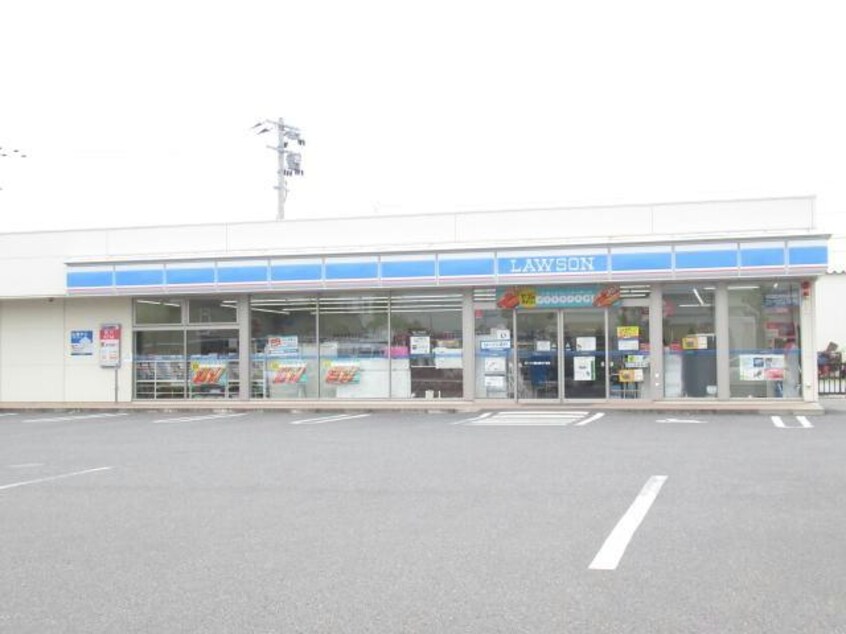 ローソン郡山堤三丁目店(コンビニ)まで531m ガードンハイツ