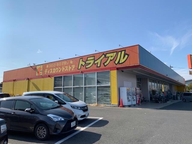 バラエティストアトライアル大槻店(ディスカウントショップ)まで402m ガードンハイツ