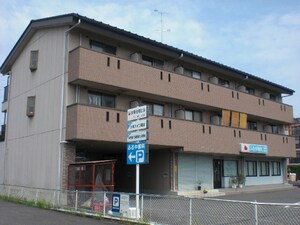 太陽ハイツ冨波