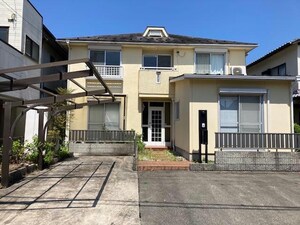 三上岡田邸貸家