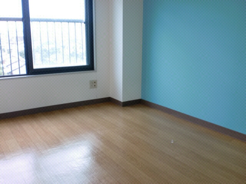  MOMO6坂戸　（坂戸市関間1丁目12-11）