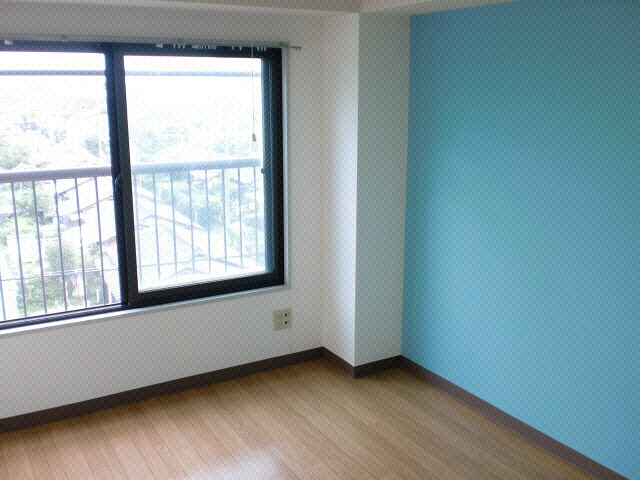  MOMO6坂戸　（坂戸市関間1丁目12-11）