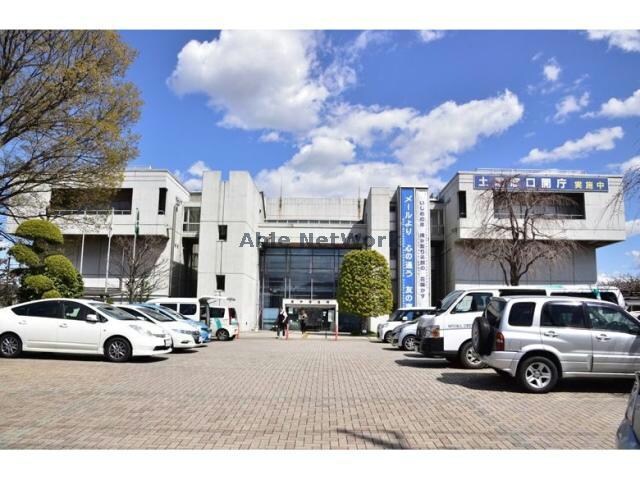 坂戸市役所(役所)まで499m MOMO6坂戸　（坂戸市関間1丁目12-11）