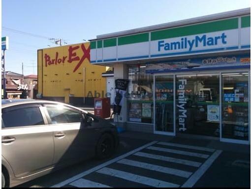 ファミリーマート滑川羽尾店(コンビニ)まで448m ヒューゲル・ハオス　1-012039401