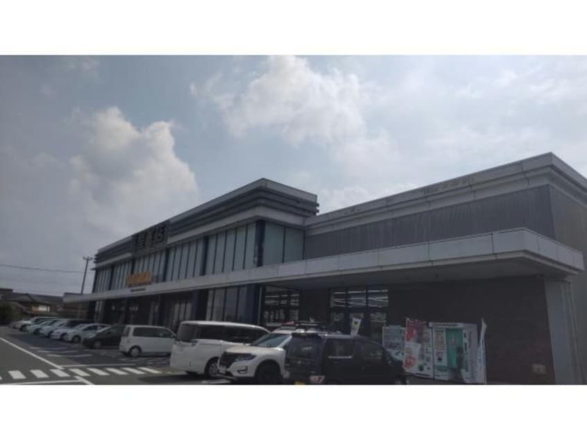 蔦屋書店川島インター店(本屋)まで179m パークハウス