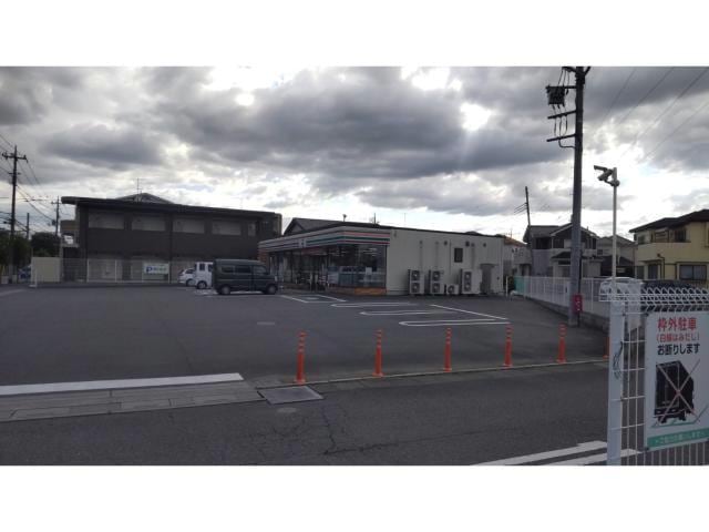 セブンイレブン坂戸伊豆の山店(コンビニ)まで455m ラフィーネ（北坂戸）41226