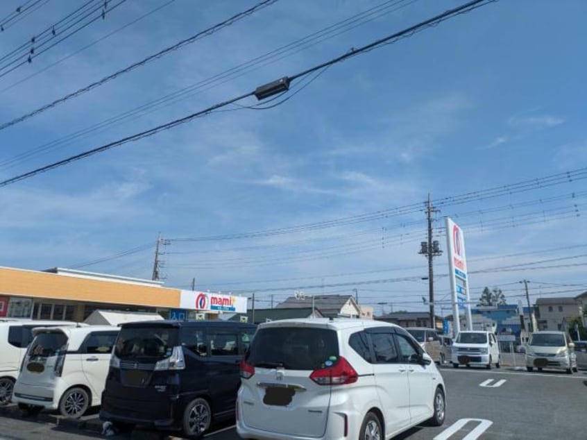 マミーマート高坂店(スーパー)まで937m モンブラン