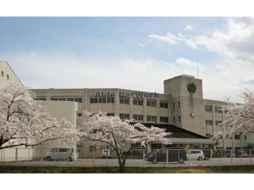 東松山市立北中学校(中学校/中等教育学校)まで1515m 東松山市野田戸建