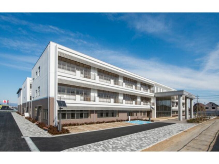 本庄市立本庄東中学校(中学校/中等教育学校)まで982m メルカード本庄