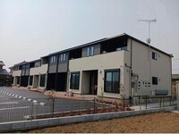 メゾン　フローラ　(熊谷市簑輪)