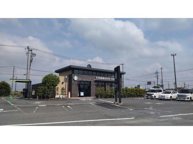 スターバックスコーヒーカインズスーパーモールかわじま店(その他飲食（ファミレスなど）)まで362m パークハウスⅡ