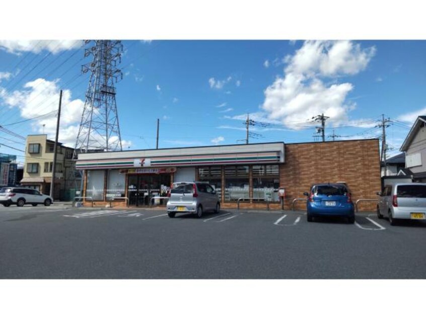 セブンイレブン東松山元宿店(コンビニ)まで315m エスポワールB (東松山市西本宿)